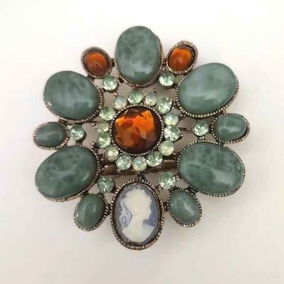 Green Stone & Amber + Cameo Brooch/Clip - Picture 3 of 10